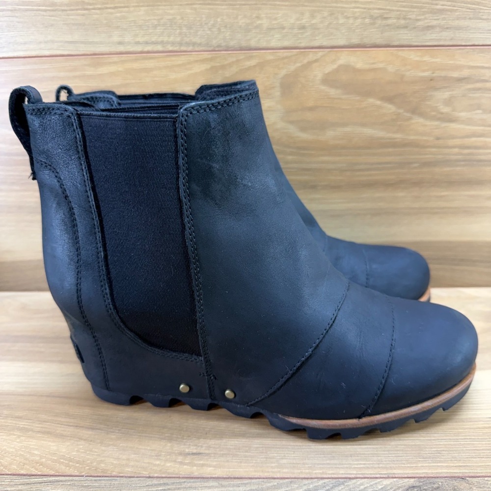 Sorel Joan Of Arctic Chelsea Wedge Boot 8.5 Black Leather Modern Casual